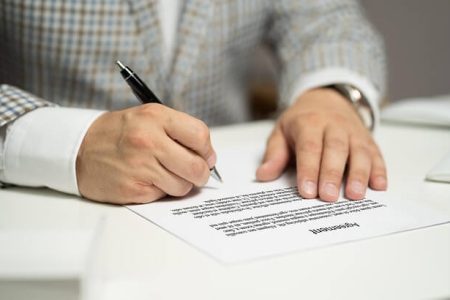 contract-6951993_640.jpg